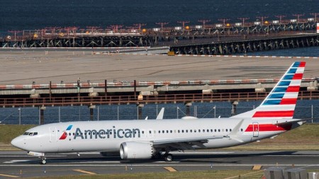 American Airways loss narrows as journey demand picks up