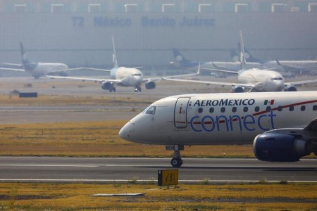 Aeromexico buys 28 planes from Boeing, eyes $2 bln in financial savings