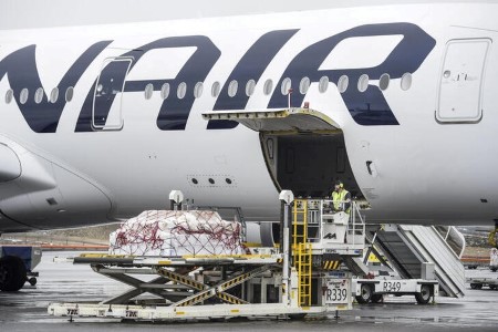 Finnair raises value saving goal after steep Q1 loss