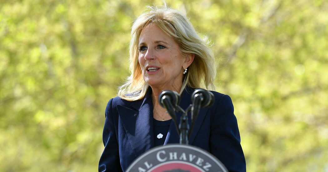 Jill Biden, in California, Lends Help to Farmworkers Looking for Vaccinations