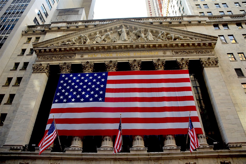 U.S. Shares Open The Week In The Pink
