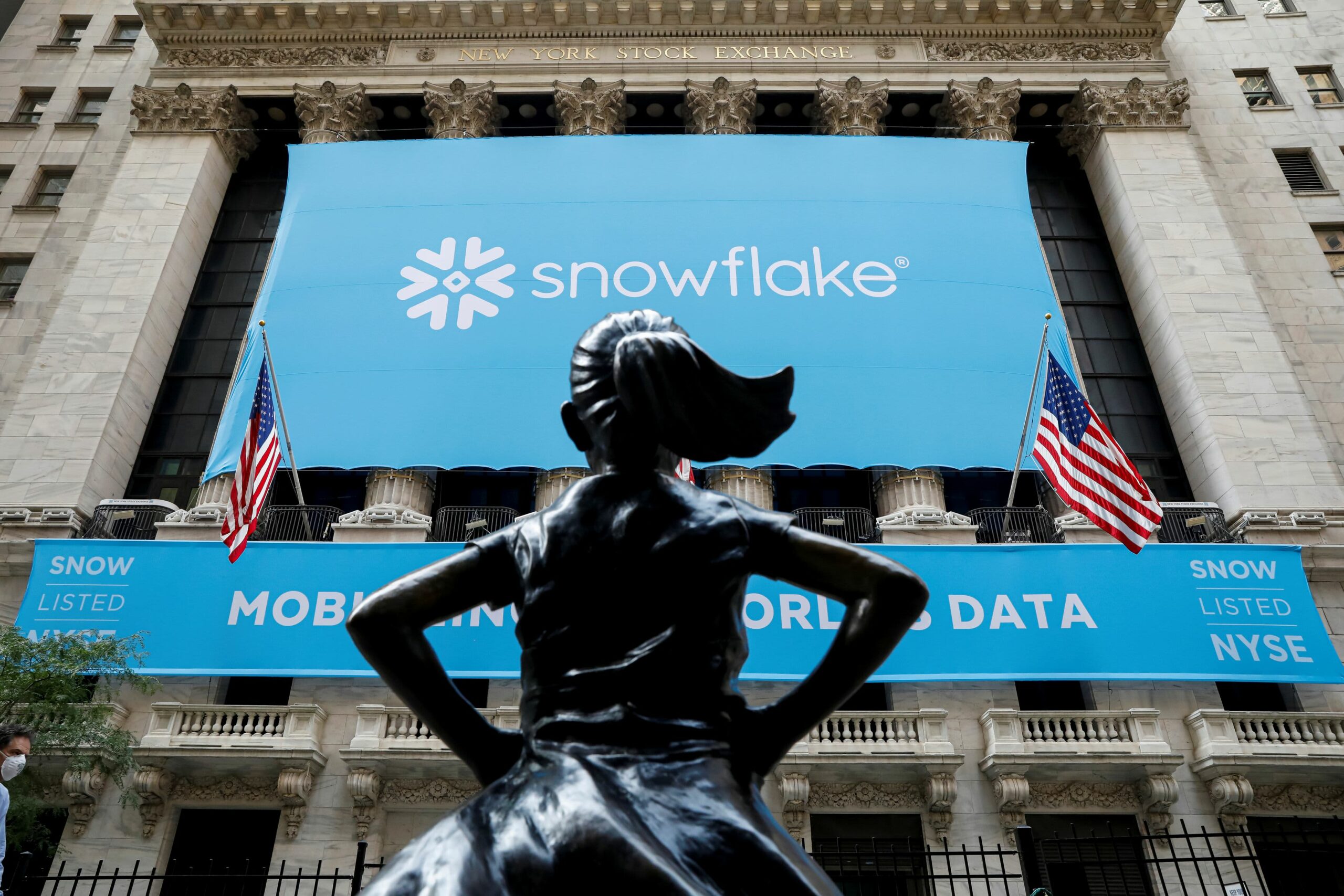 Snowflake CEO urges traders to be affected person with inventory throughout cloud transition