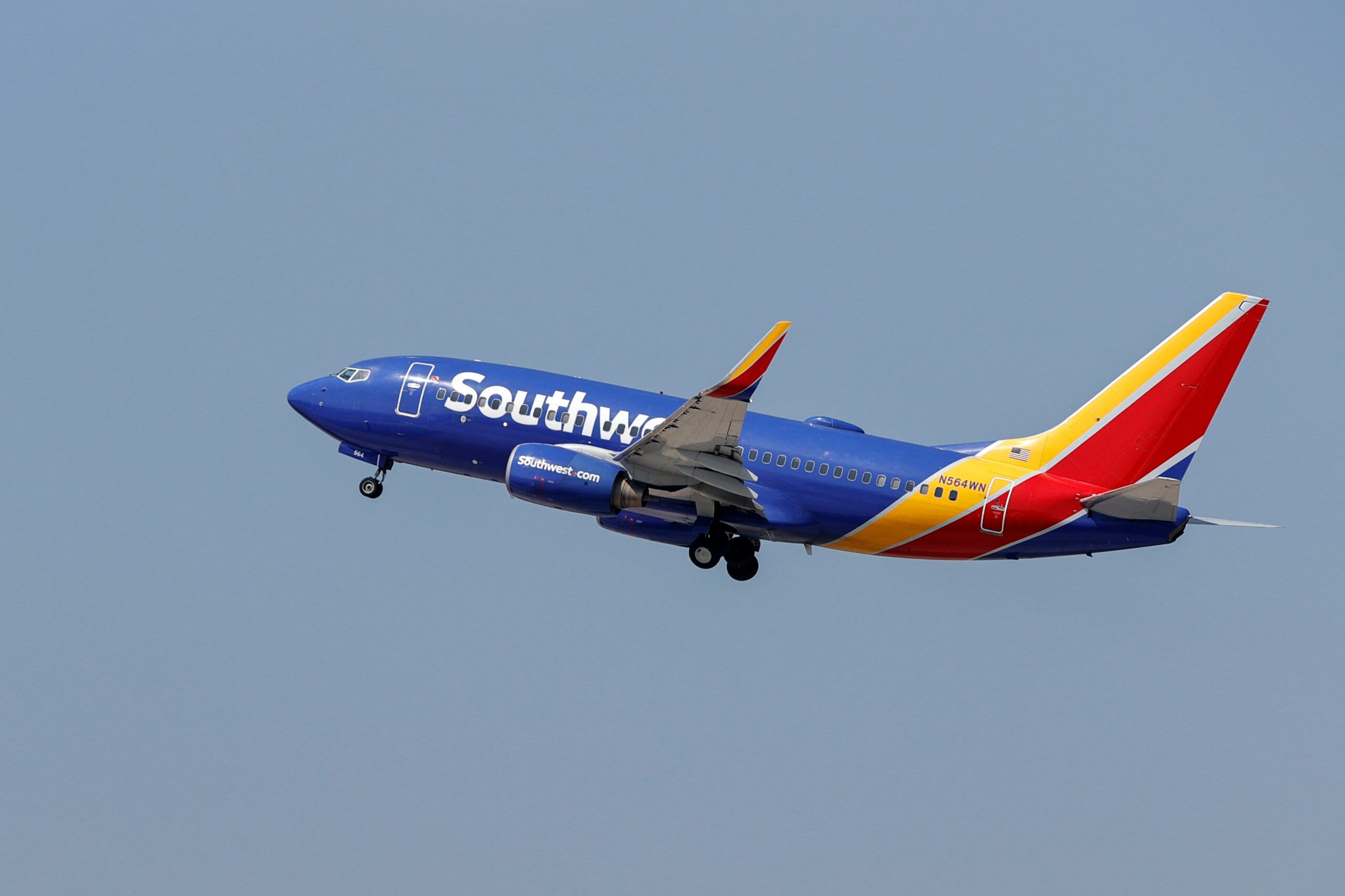 Southwest plans to start out hiring flight attendants once more as journey rebounds