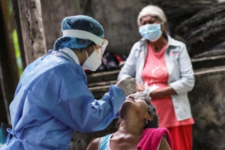 Colombia bars vacationers from India over coronavirus variant