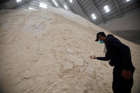 SOFTS-Uncooked sugar recovers after hitting one-month low