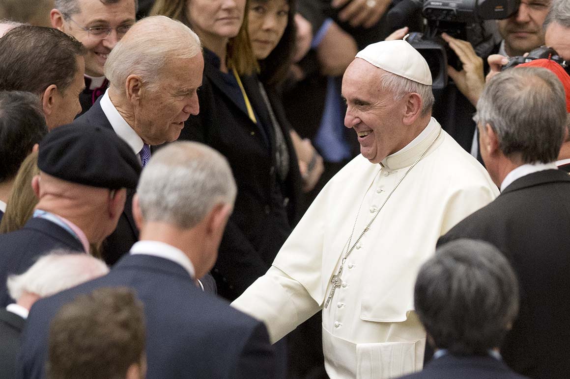 Vatican warns U.S. bishops about rebuking Biden, different Catholic pols