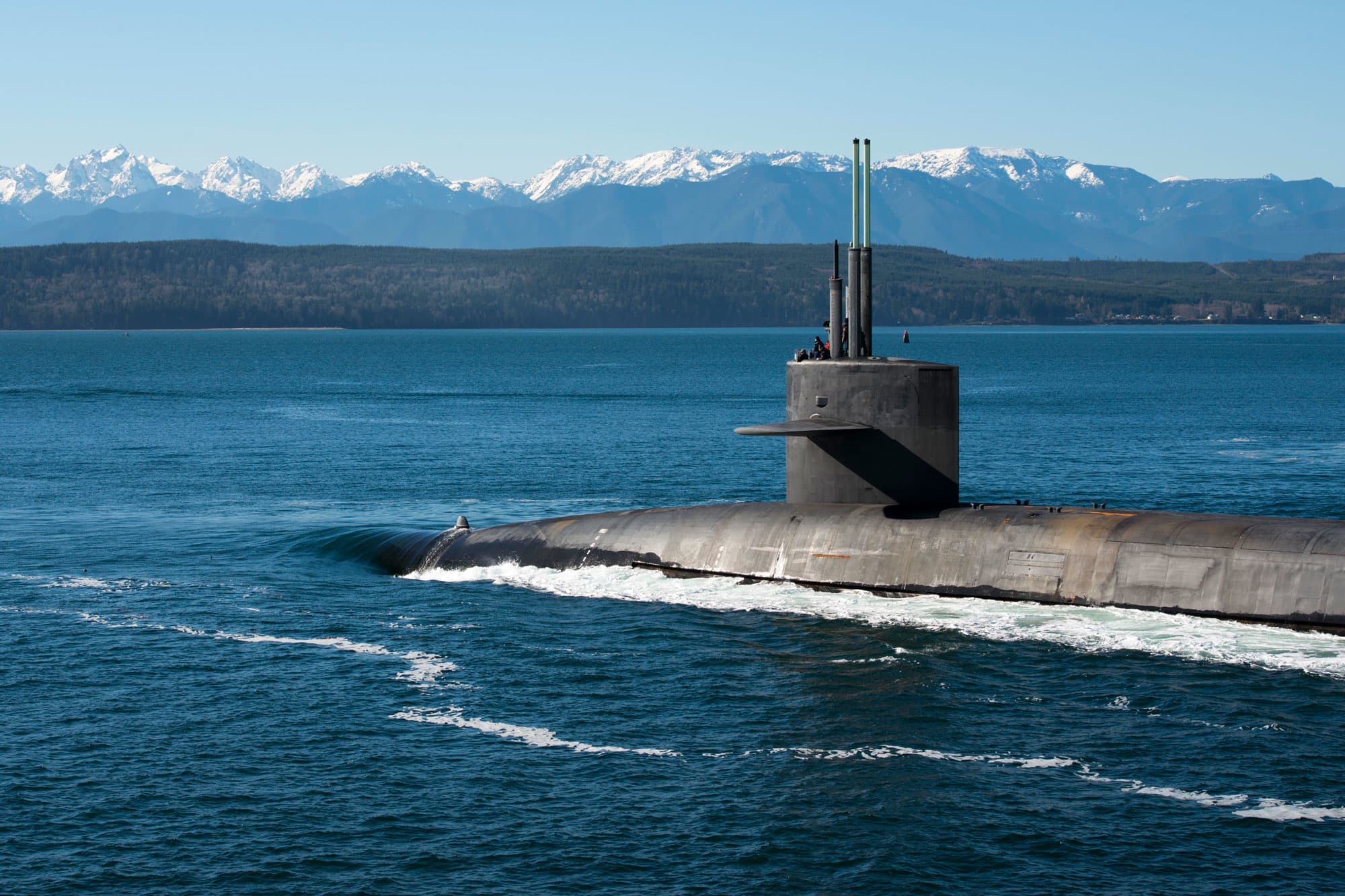 The Navy’s pricey plan to improve growing older submarines