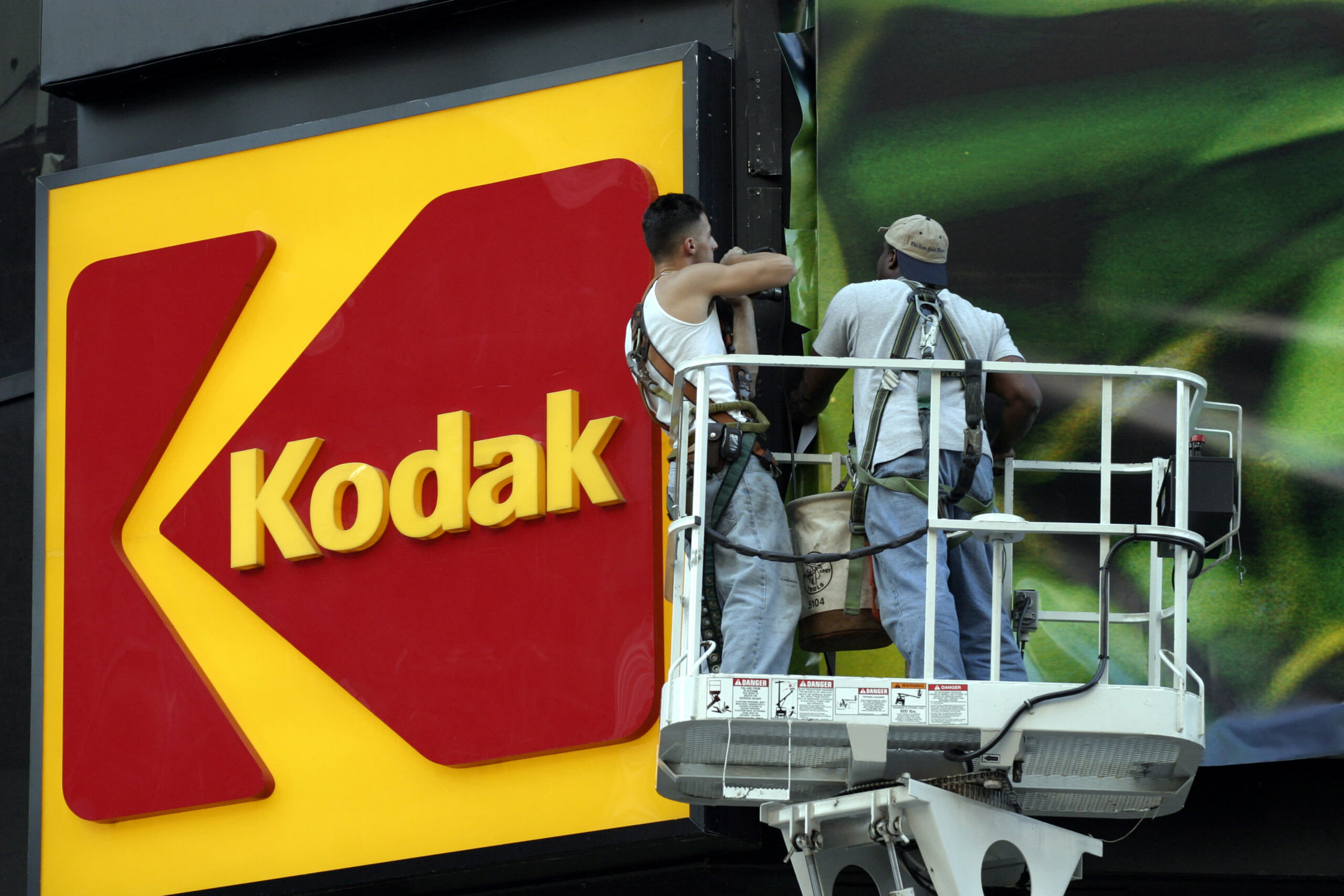 NY lawyer basic James calls for Kodak CEO testify on alleged insider buying and selling