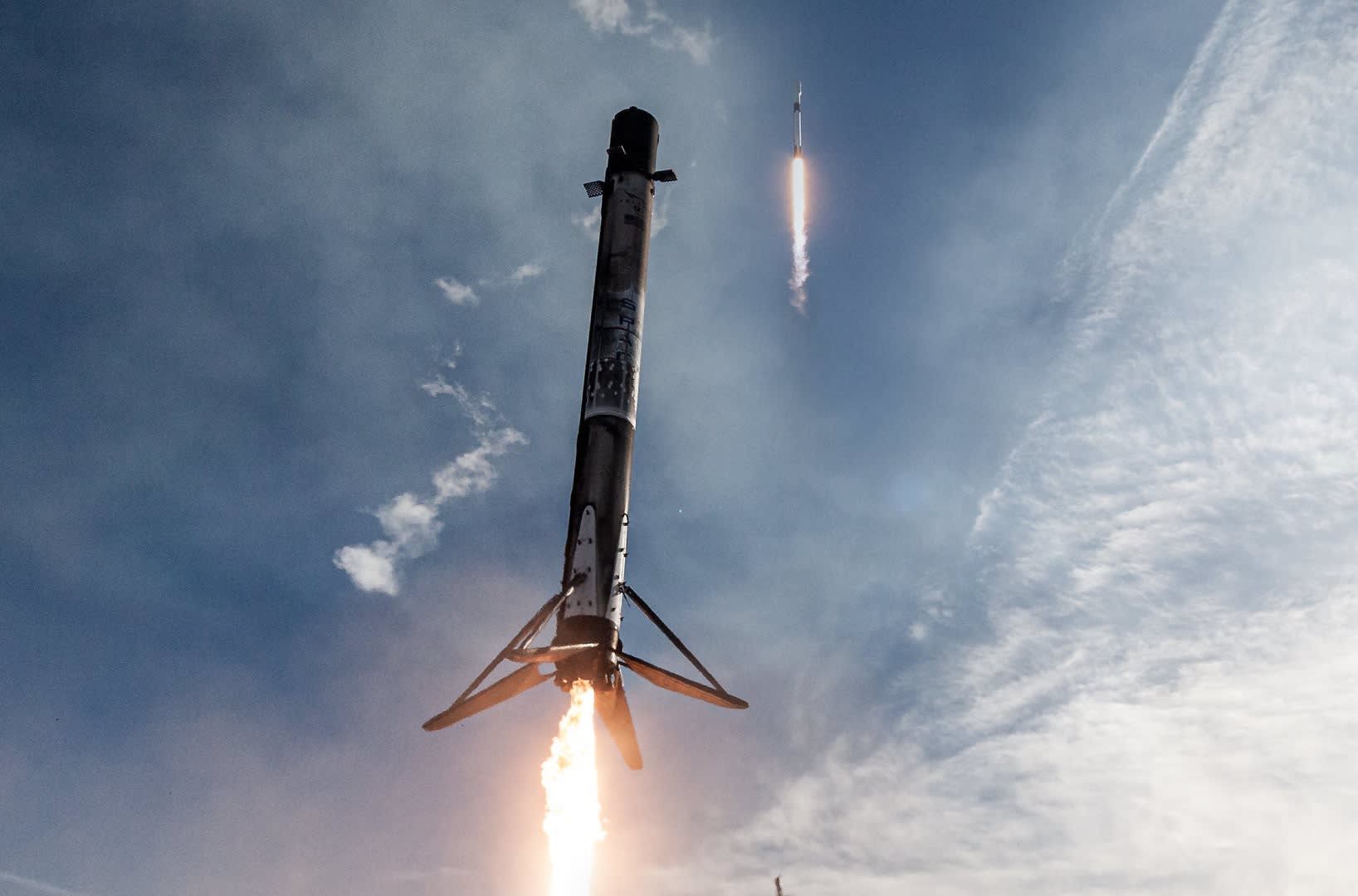 Area Power clears SpaceX to reuse rockets for navy missions