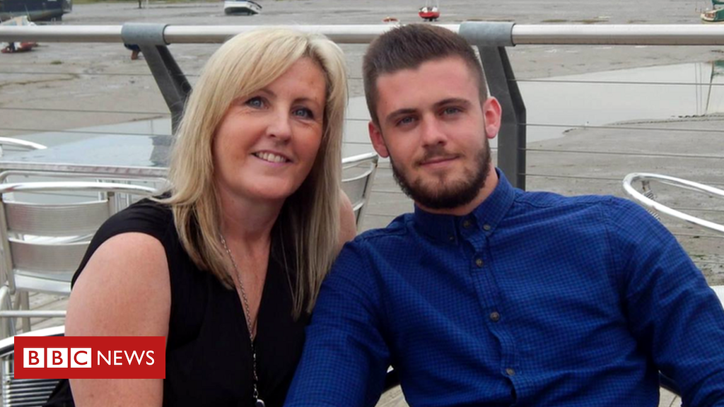Ollie Bibby: Hospital apologises to mum unable to go to dying son