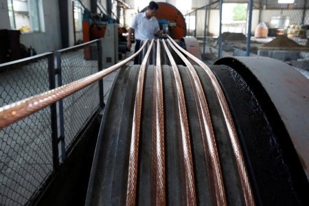 METALS-Base metals fall on stronger greenback as Fed alerts greater charges