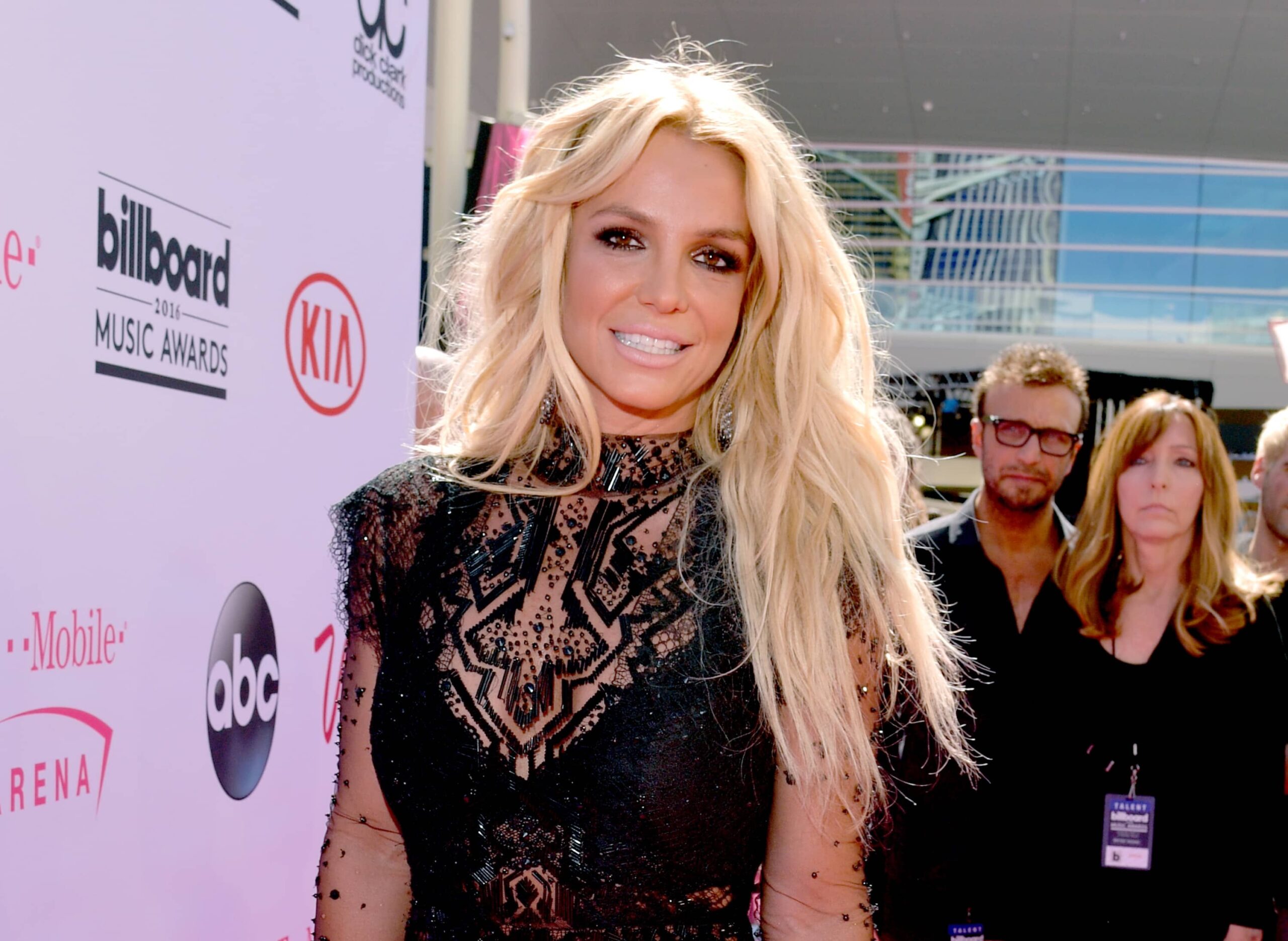 Judge suspends Britney Spears’ father from her conservatorship