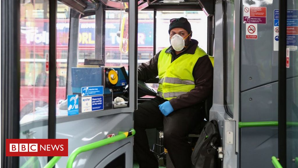 Dropping face masks guidelines is gross negligence, says Unite union