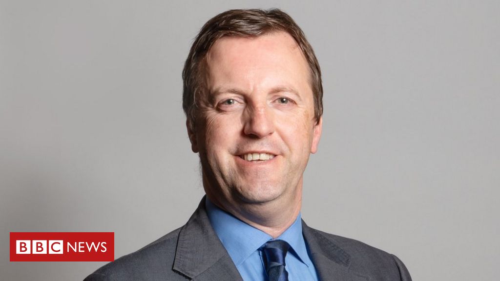 Jonathan Edwards: Assault warning MP stays out of Plaid Cymru