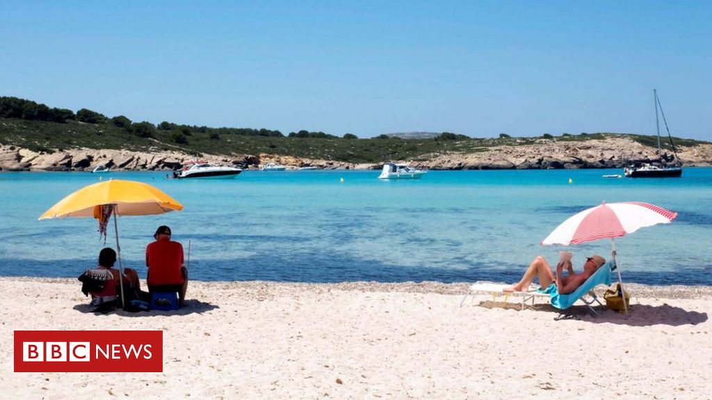 Ibiza, Majorca and Menorca moved to amber checklist