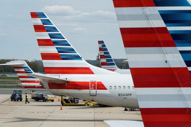 American Airways warns pilots of gasoline shortages, cites logistical points