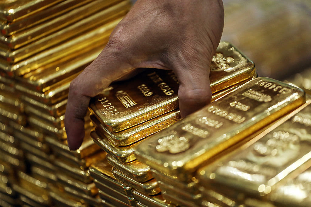 Charts present S&P 500 could toil in August, gold appears to rally