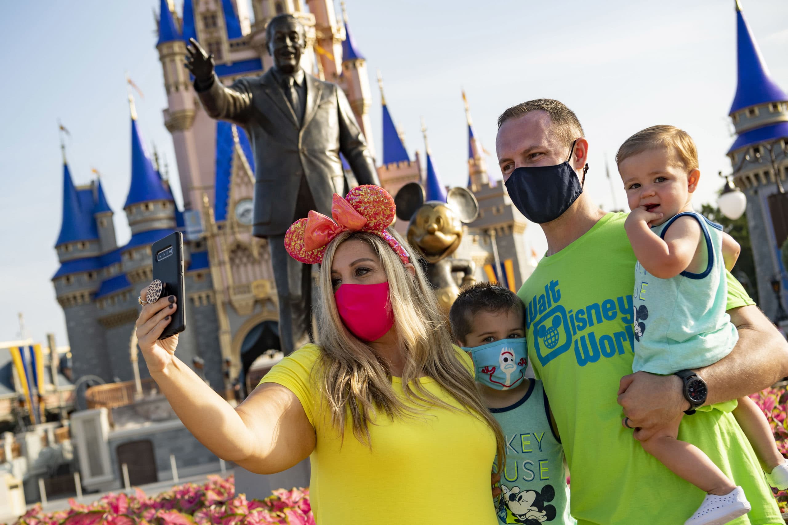 Disney’s Genie app is an all-in-one journey planner for its theme parks