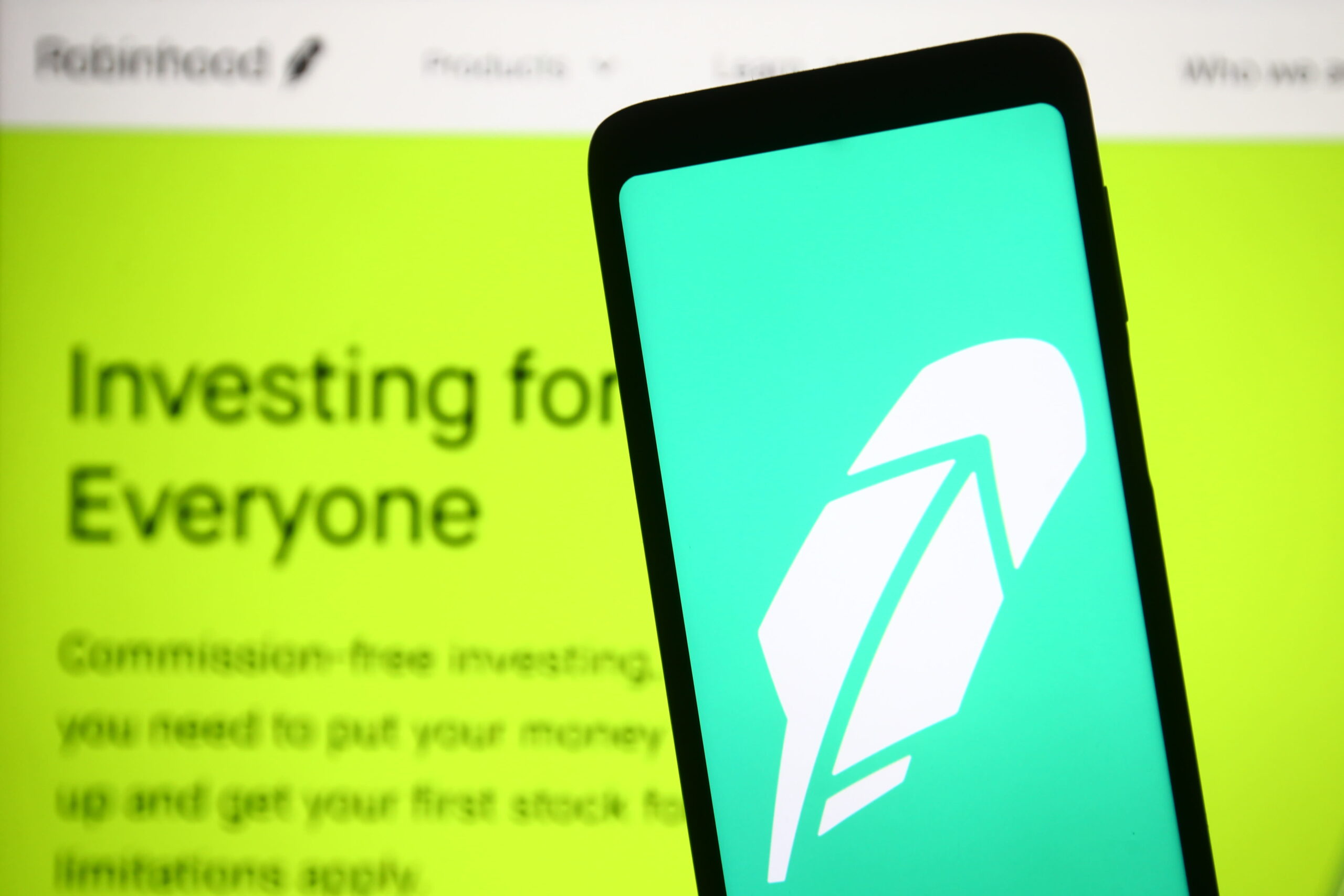 Cramer says Robinhood is a purchase even after its rocky IPO