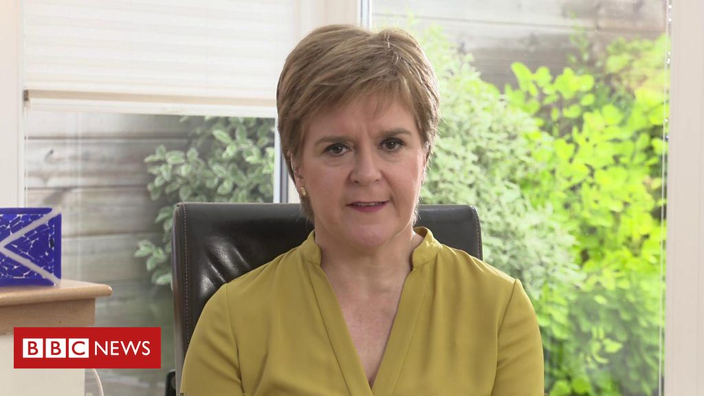 Covid-19: Nicola Sturgeon on face coverings in Scotland’s faculties