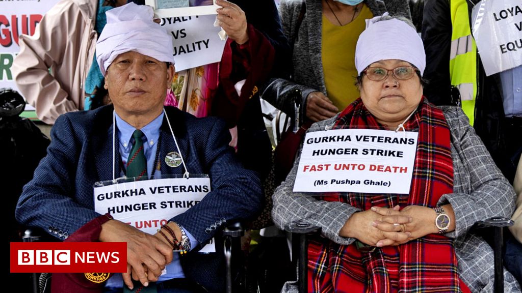 Gurkha veterans on starvation strike exterior Downing Avenue