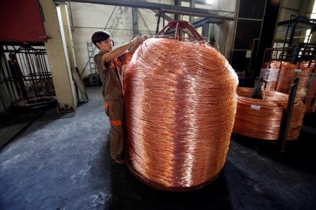 METALS-London copper costs ease forward of Fed symposium