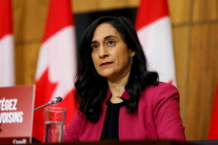 Extra Canadian companies will embrace vaccine mandates for employees – minister
