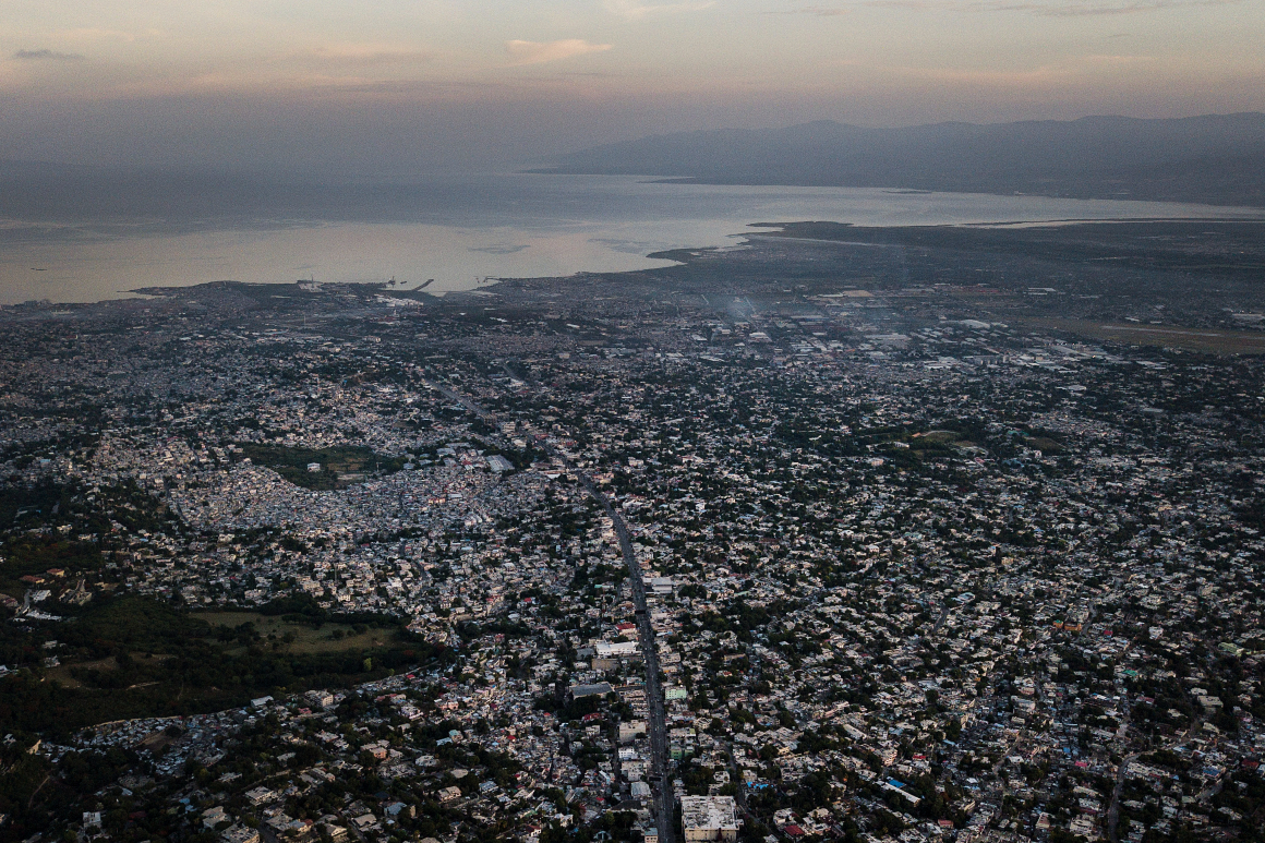 7.2 magnitude earthquake hits Haiti; a minimum of 29 killed