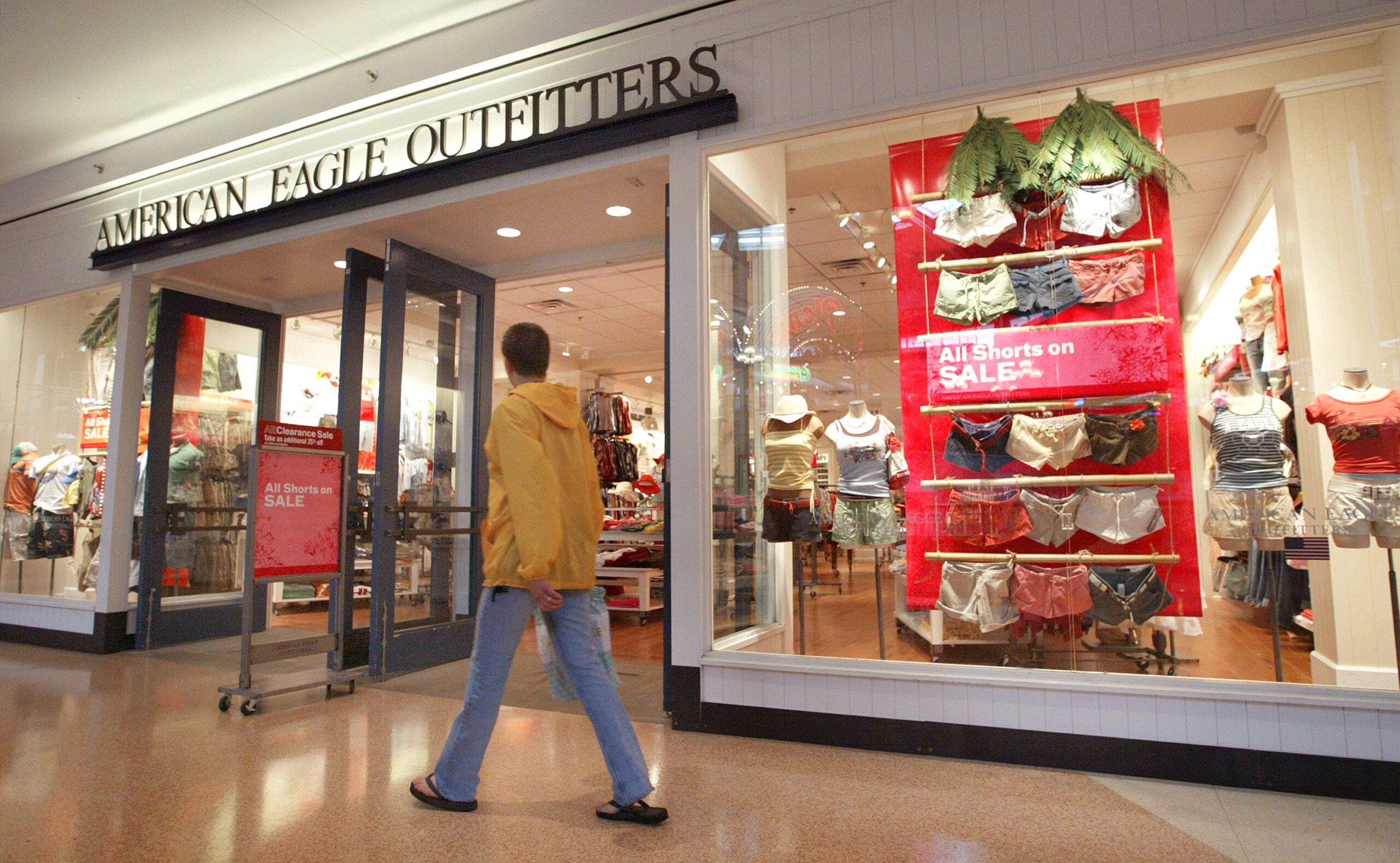 Investing Club: American Eagle Outfitters cautious guidance is rooted in temporary headwinds