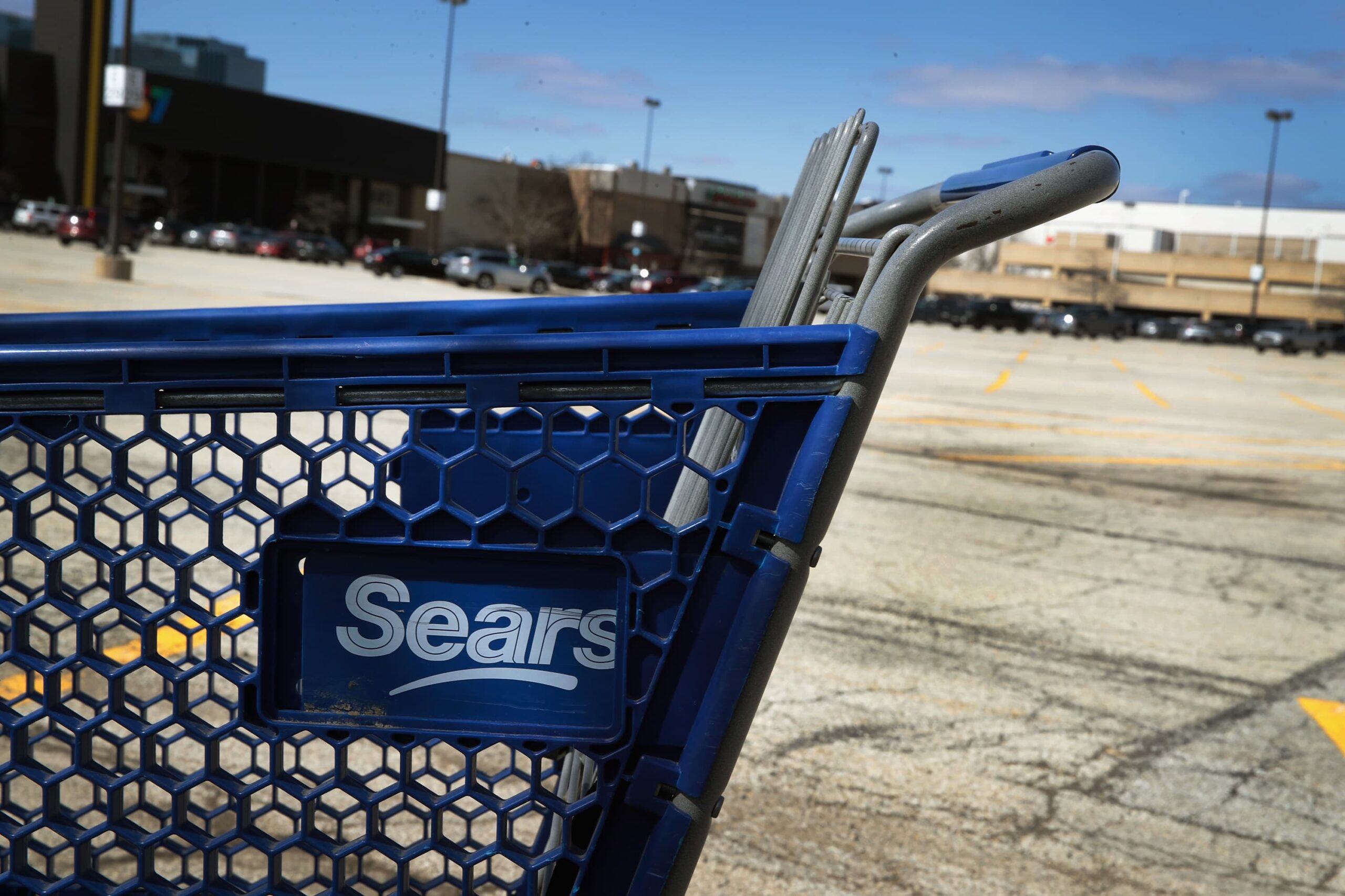Sears is shutting its last store in Illinois, its home state