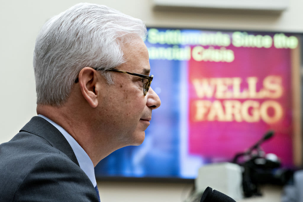 Wells Fargo pays $37 million to resolve Justice Department claims it defrauded currency customers