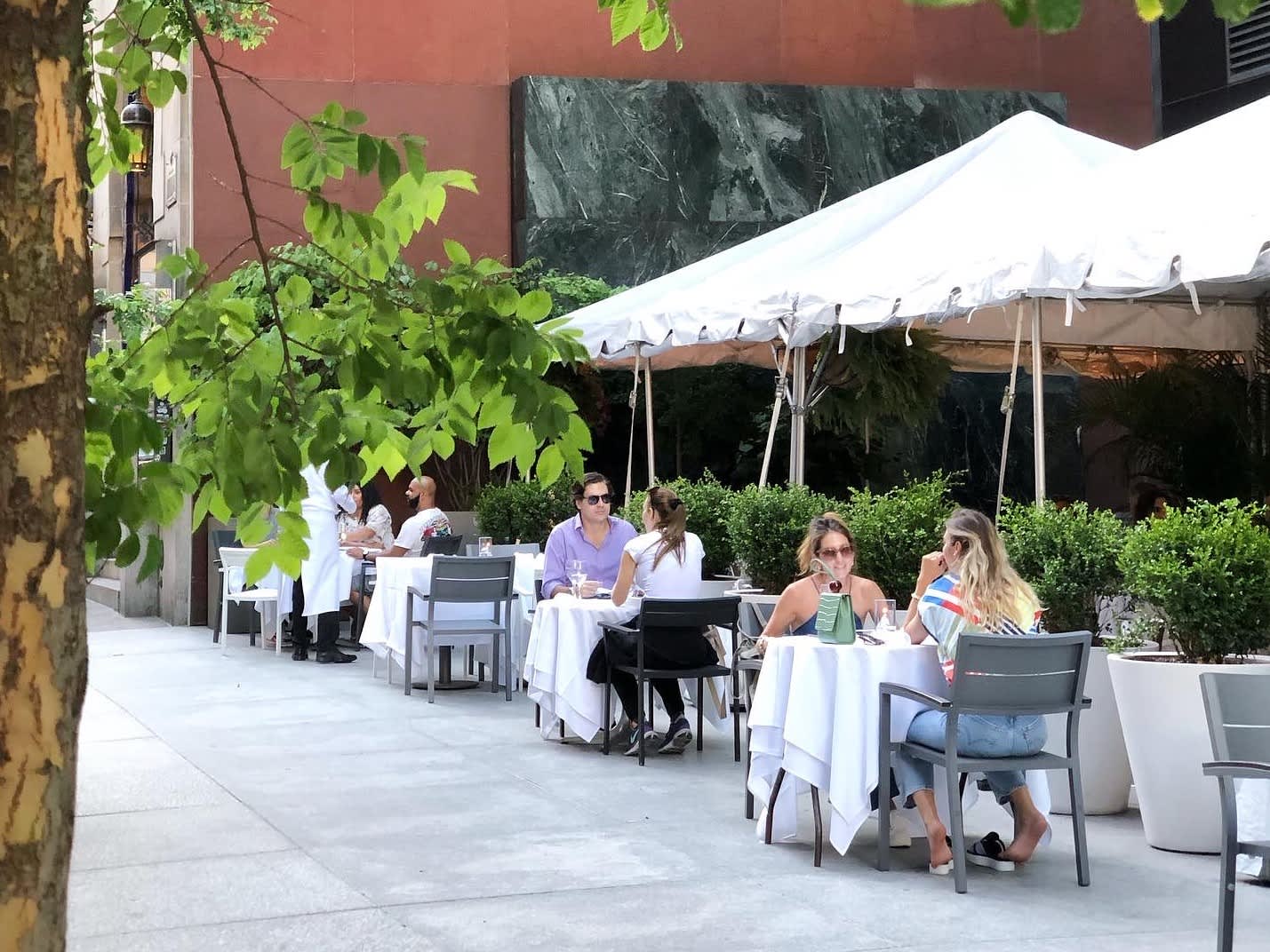Delays in return to office hit midtown NYC restaurants