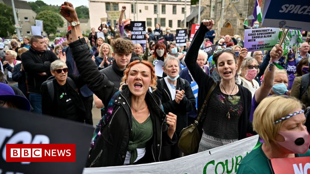 Is the Scottish Parliament really banning protests?