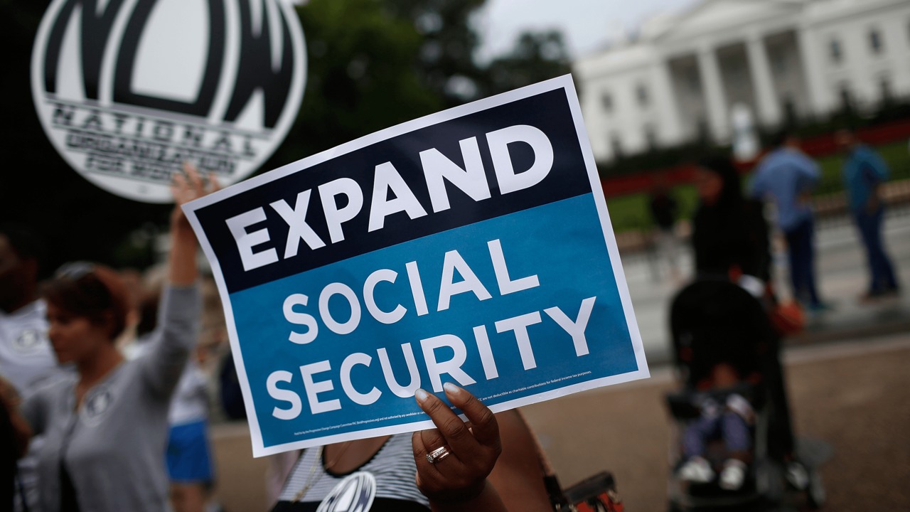 Why isn't Congress motivated to save Social Security?