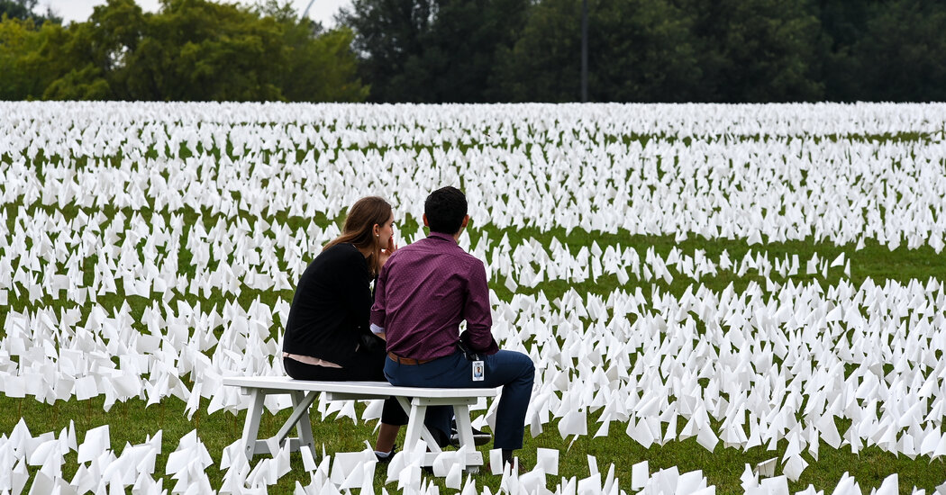 Memorial Along National Mall Honors Pandemic Victims