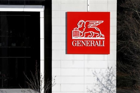 Italian billionaires seek allies in battle over Generali CEO