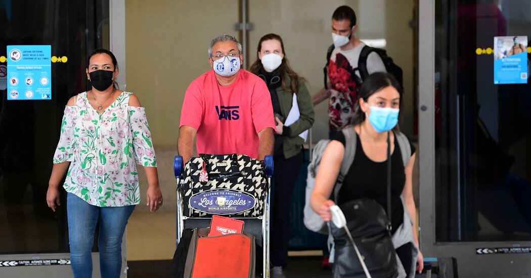 U.S. to Lift Travel Ban on Vaccinated Visitors