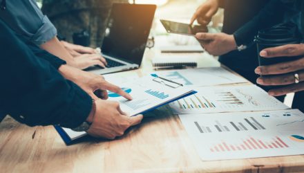 Are Passive Funds Inflating Valuations? Analysts Divided