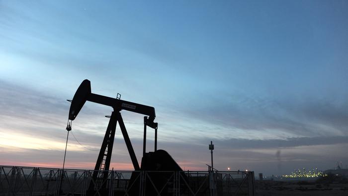 Oil Price Trades in Monthly Opening Range as Ida Hits US Crude Data