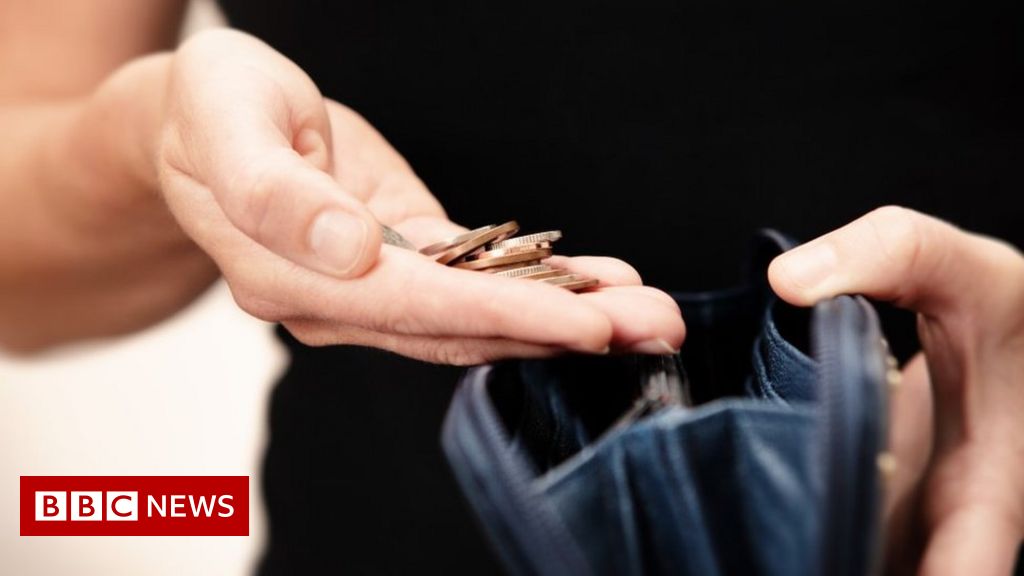 Universal Credit: Devolved leaders call to keep £20 top-up