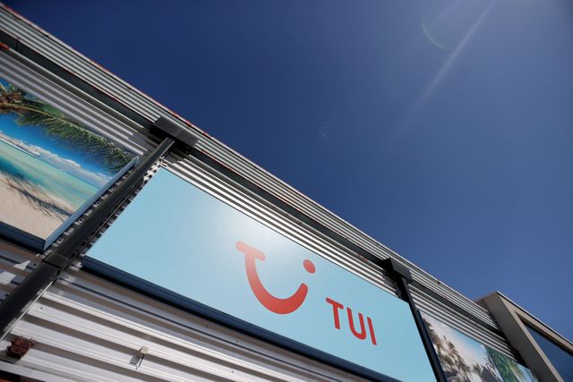 TUI to raise 1.1 bln euros in equity after summer bookings boost