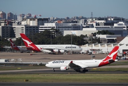 Qantas extends Emirates alliance for another five years till 2028