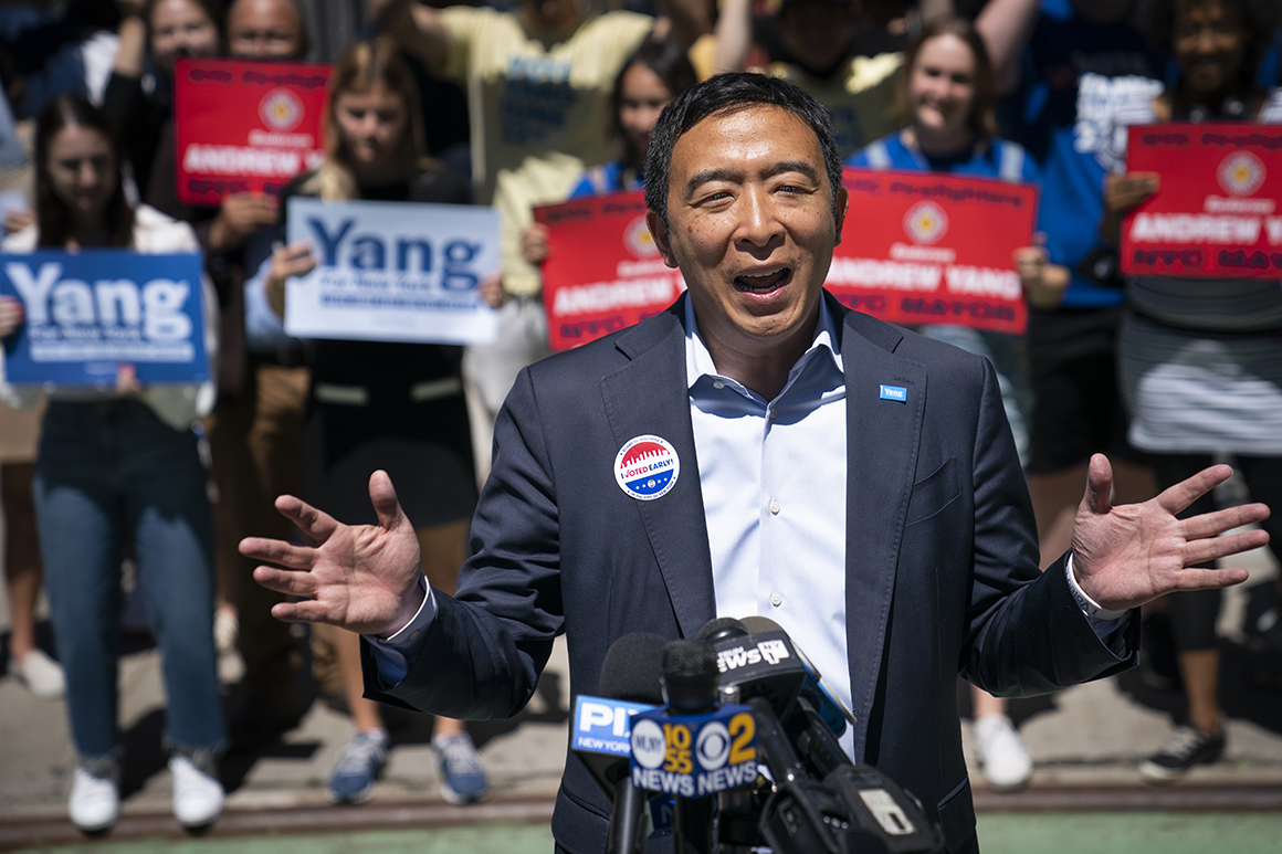 Yang officially breaks with Democratic Party