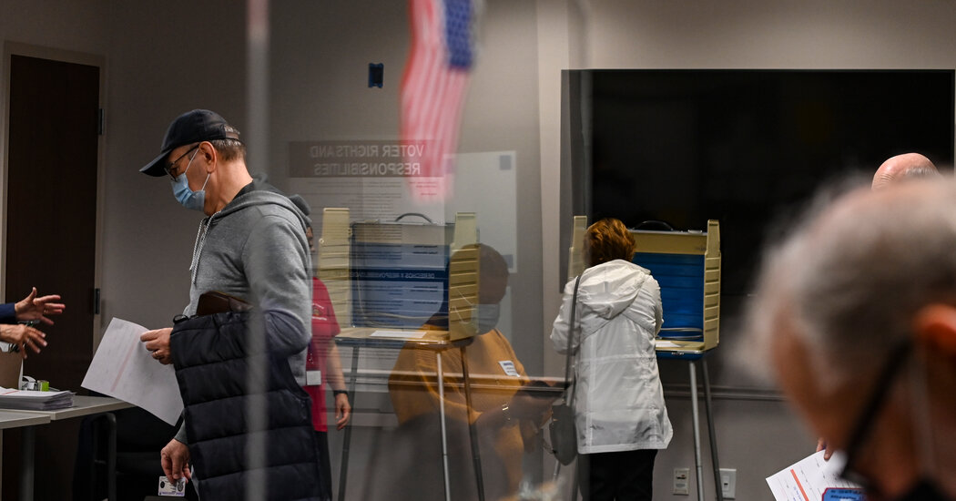 In Virginia, Early Voting Has an Impact. And a Long Run.