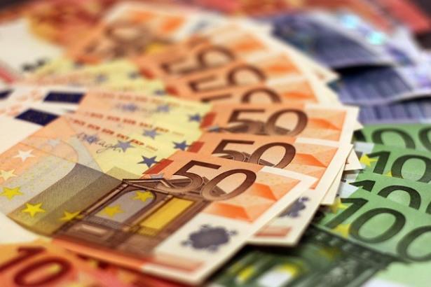 EUR/USD Forex Technical Analysis – Trader Reaction to Short-Term Pivot at 1.1640 Sets Early Tone Next Week