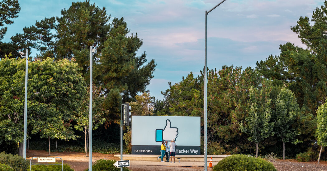 Facebook Settles Claims That It Discriminated Against American Workers