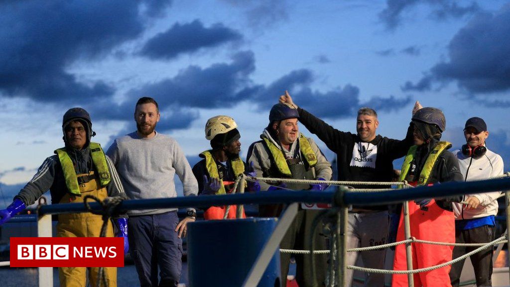 Fishing row: UK boat held by French released