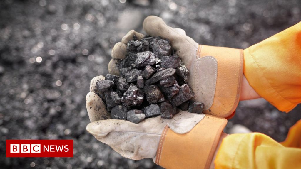 Climate change: Welsh ministers demand scrapping of mining licence