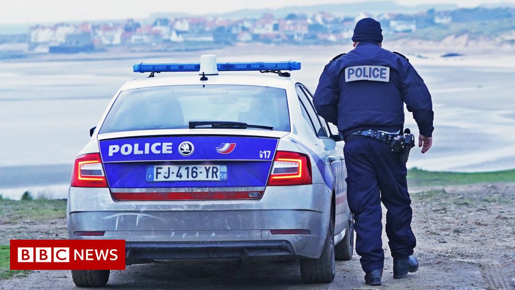 Channel migrants: UK officials head to France for talks after tragedy