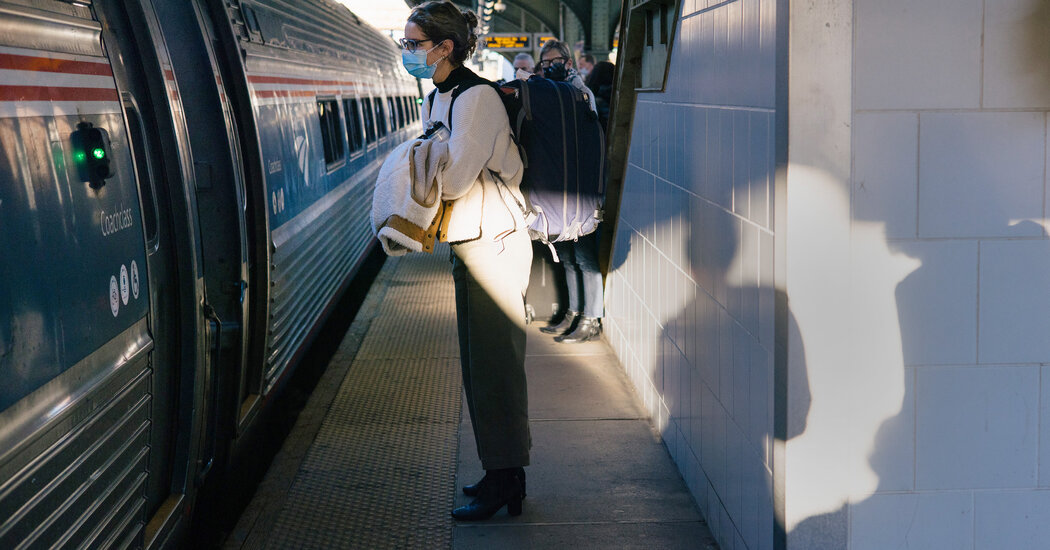 Amtrak Drops Its Vaccine Mandate, Avoiding Cuts to Service